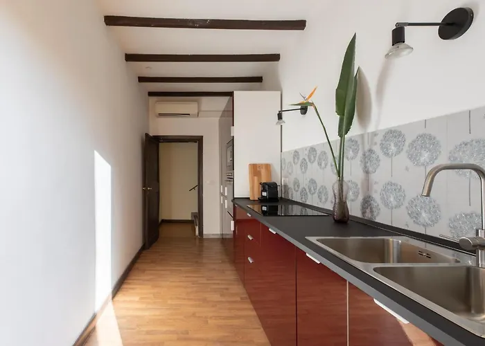 Apartment Iflat Trevi Fountain's Roomy&friendly Rom