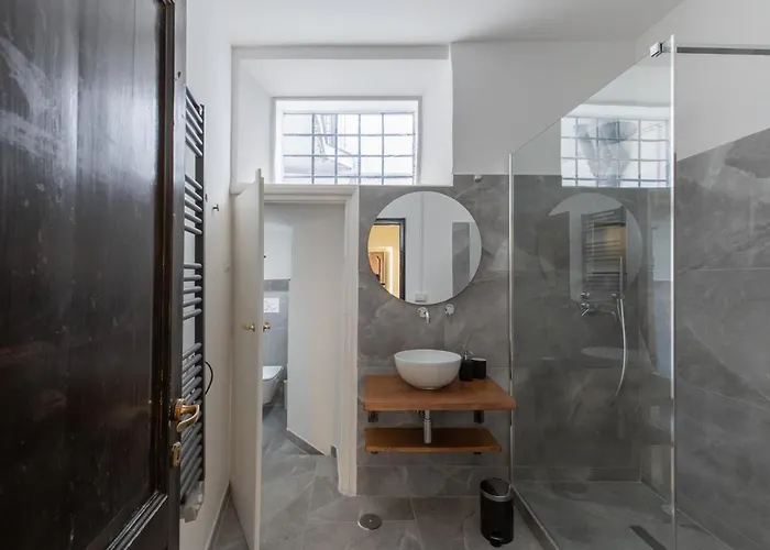 Iflat Trevi Fountain's Roomy&friendly Apartment