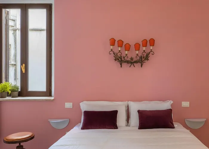 Iflat Trevi Fountain's Roomy&friendly Apartment