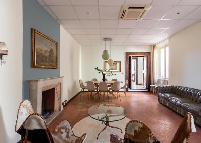 Iflat Trevi Fountain's Roomy&friendly Apartment *