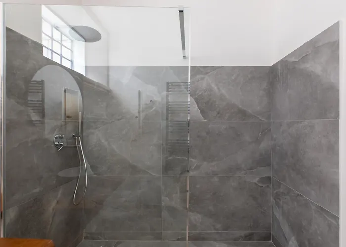 Iflat Trevi Fountain's Roomy&friendly Apartment *